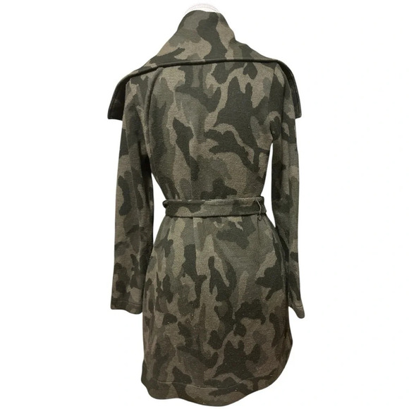 White House Black Market Camouflage Belted Sweater Coat Size Small - Picture 6 of 11